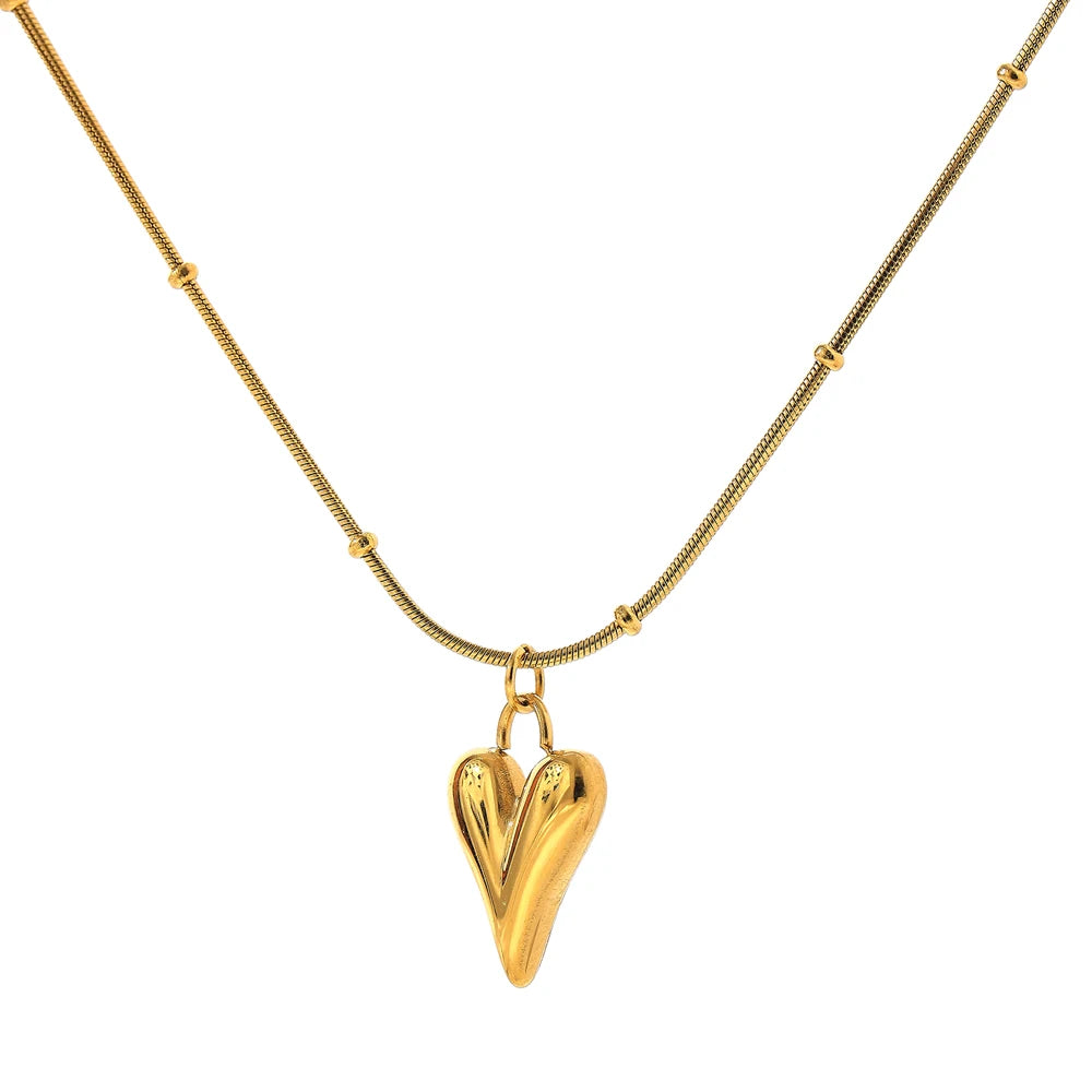 Collar con colgante de corazón en acero inoxidable