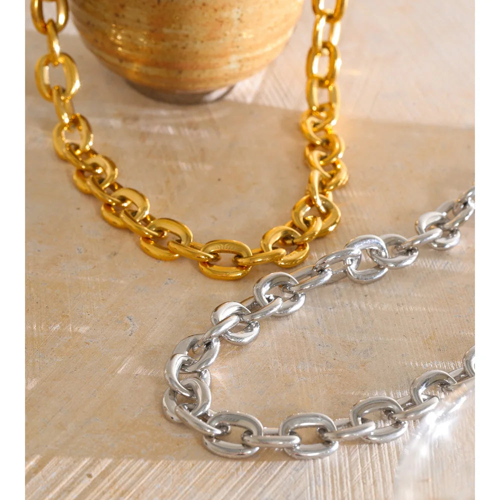 Collar de eslabones en acero inoxidable · Catena