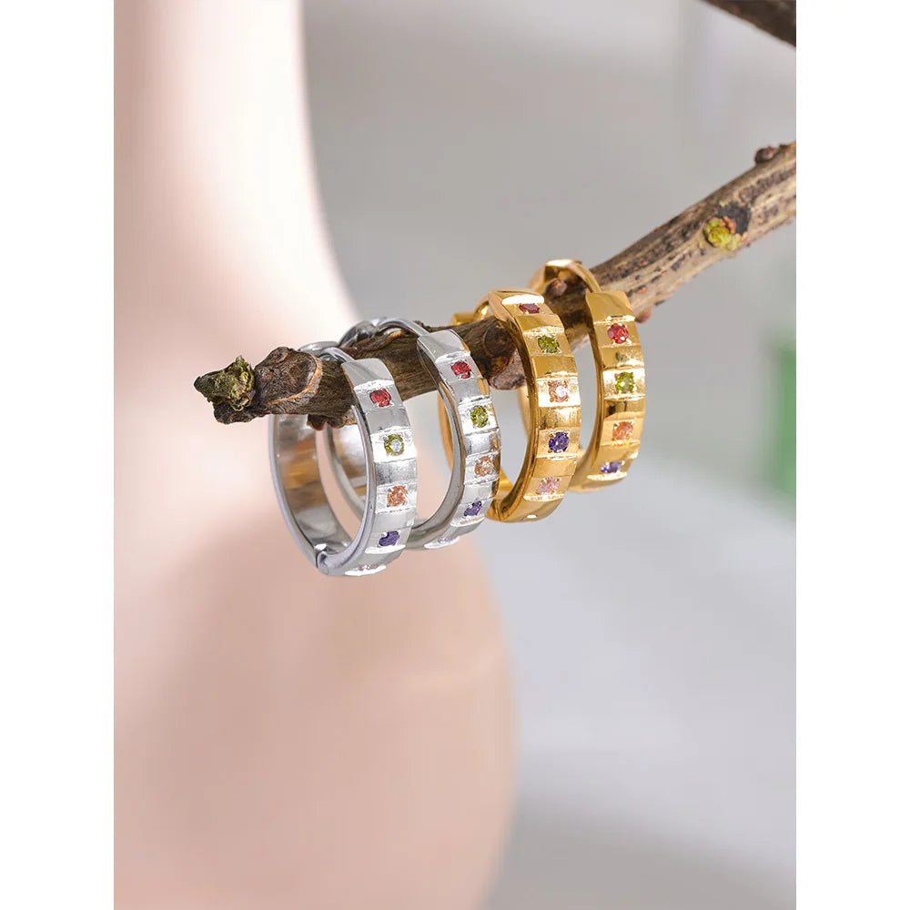 PENDIENTES DE ARO DORADO CON CIRCONITAS DE COLORES