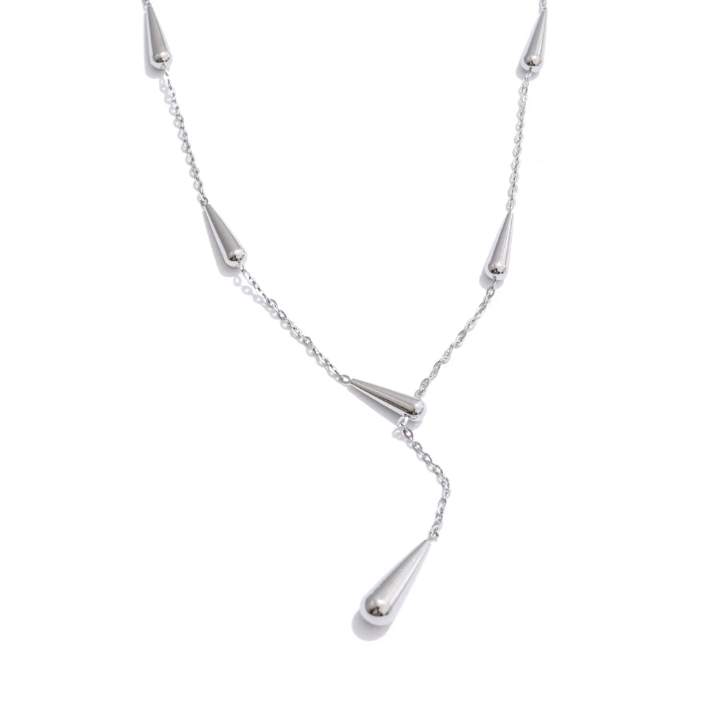 Collar con colgante metálico de gota en acero inoxidable