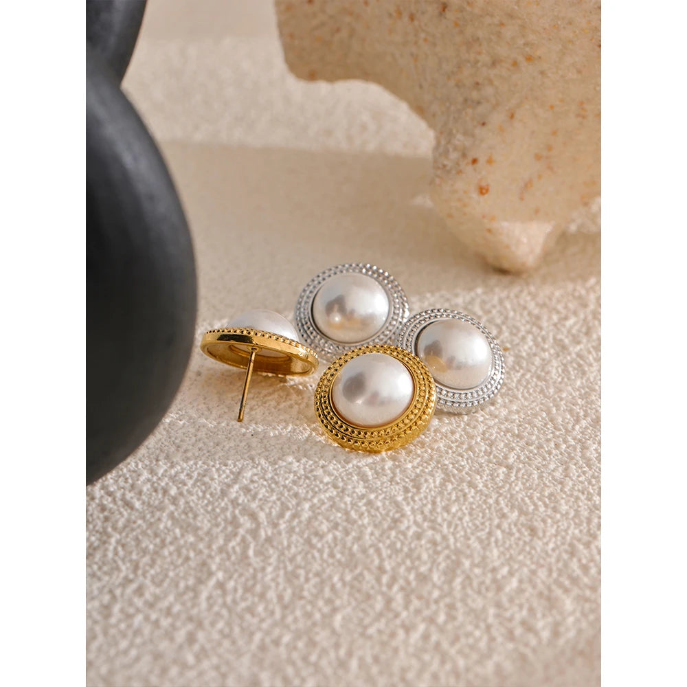 PENDIENTES PERLA VINTAGE DORADOS EN RELIEVE