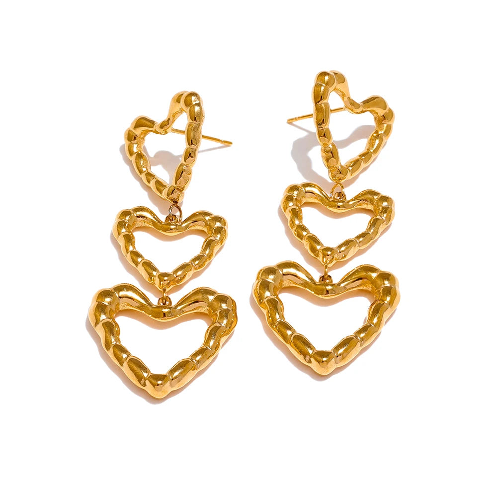 Pendientes Amore · Corazones en cascada