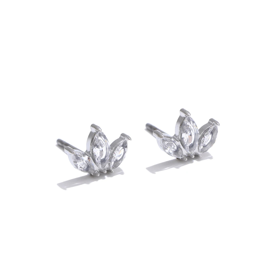 Pendientes pequeños de flor con circonitas