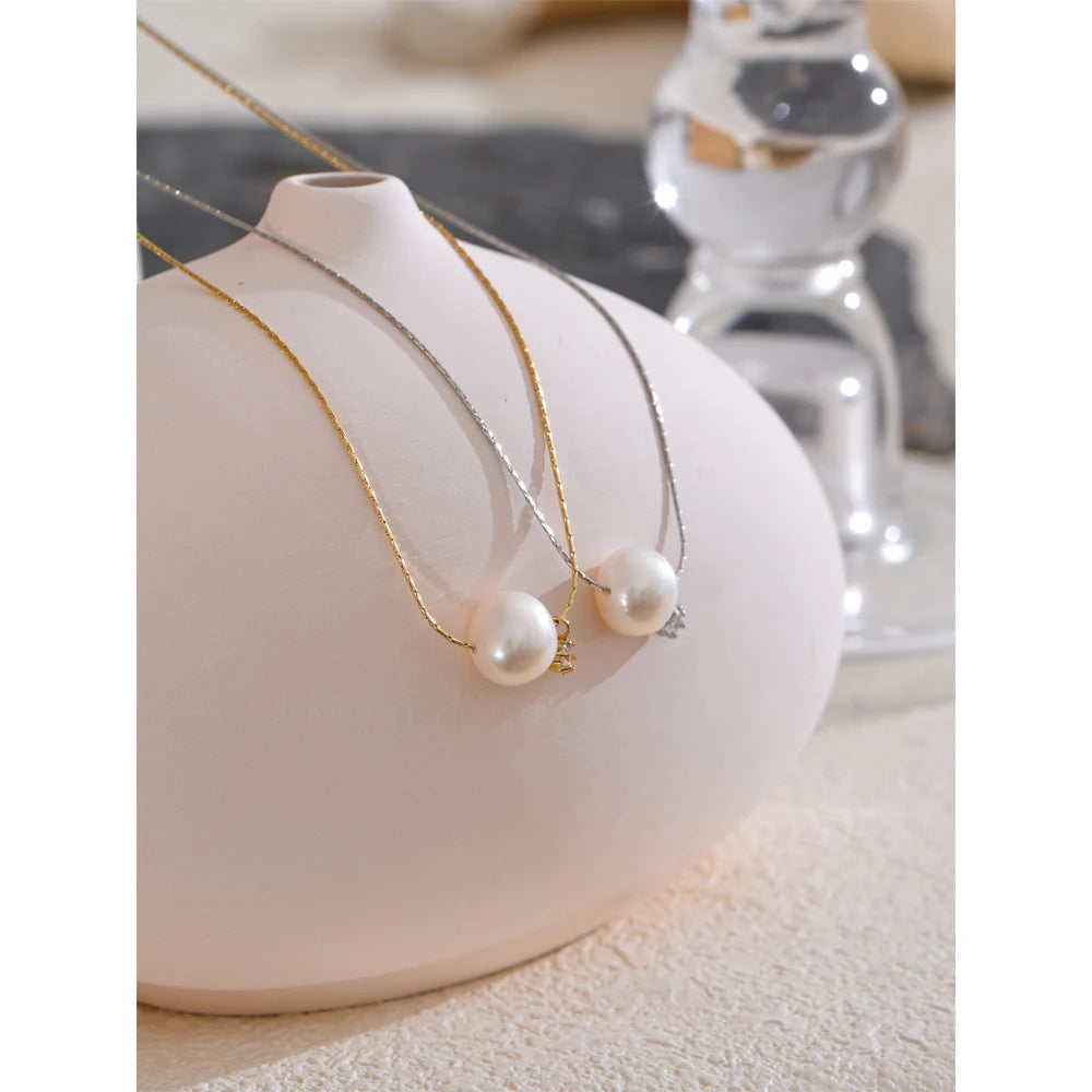 Collar de perlas de agua dulce con circonita