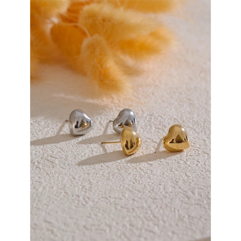 PENDIENTES DE CORAZON DORADOS