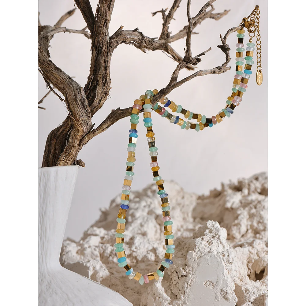 COLLAR PIEDRAS NATURALES MULTICOLOR ESTILO BOHO.