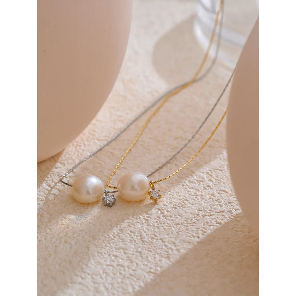 Collar de perlas de agua dulce con circonita