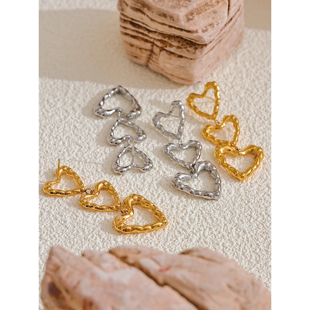 Pendientes Amore · Corazones en cascada