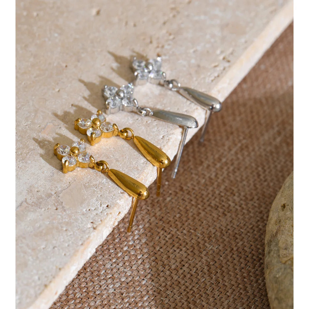 Pendientes colgantes de flores con circonitas