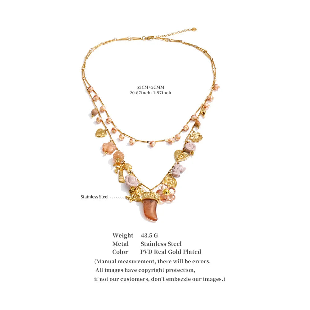 Collar de doble capa con cuentas de resina y dijes