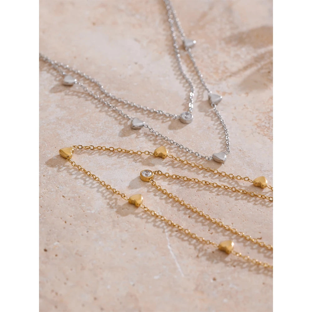 Collar de doble capa con corazón y circonitas