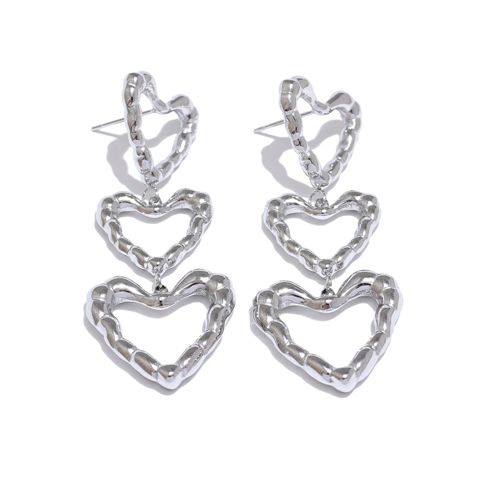 Pendientes Amore · Corazones en cascada