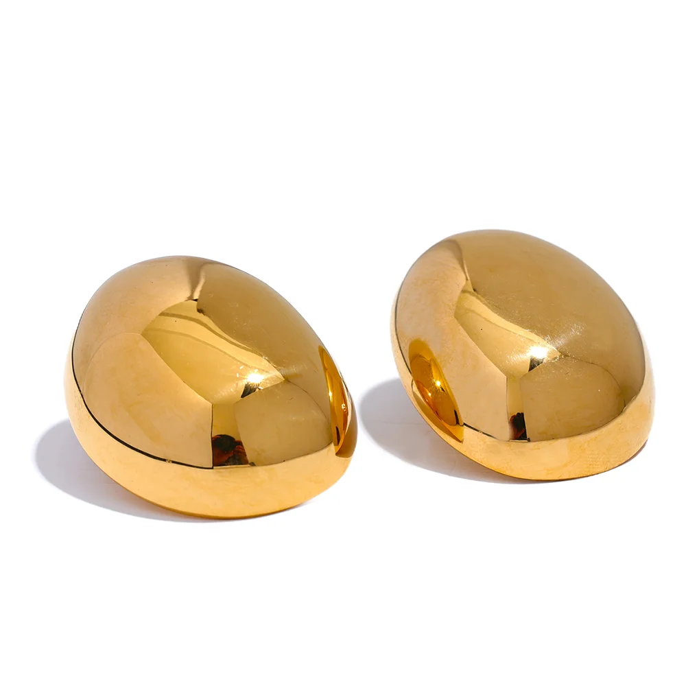 PENDIENTES EN FORMA DE BOTON LISO Y ACABADO BRILLANTE