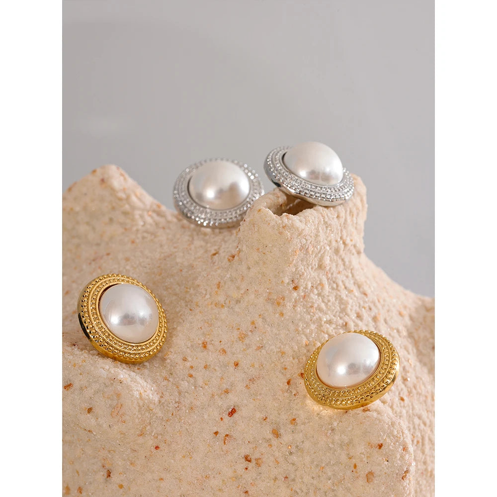 PENDIENTES PERLA VINTAGE DORADOS EN RELIEVE