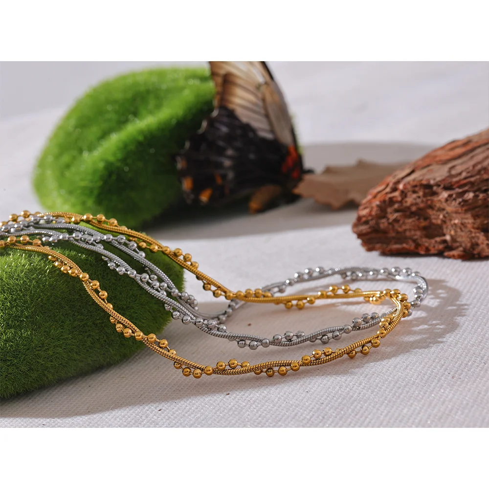 COLLAR TIPO CHOKER DORADO DOBLE CON CADENA FINA