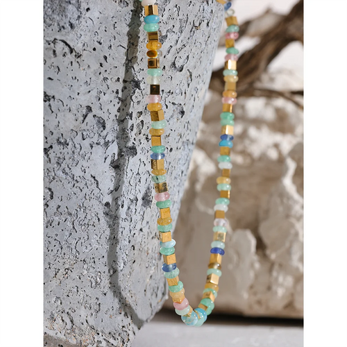 Collar boho de piedras naturales multicolor en tonos pastel