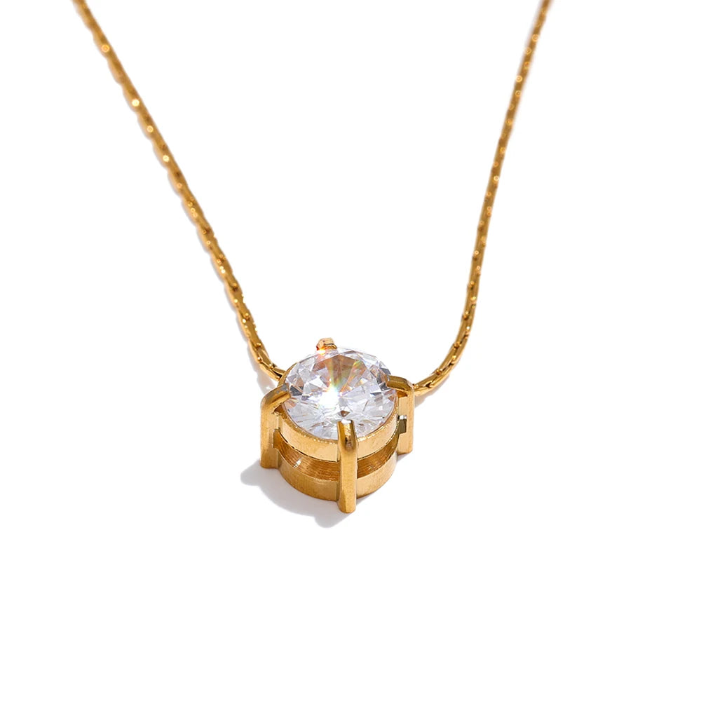 Collar con colgante de circonita en acero inoxidable