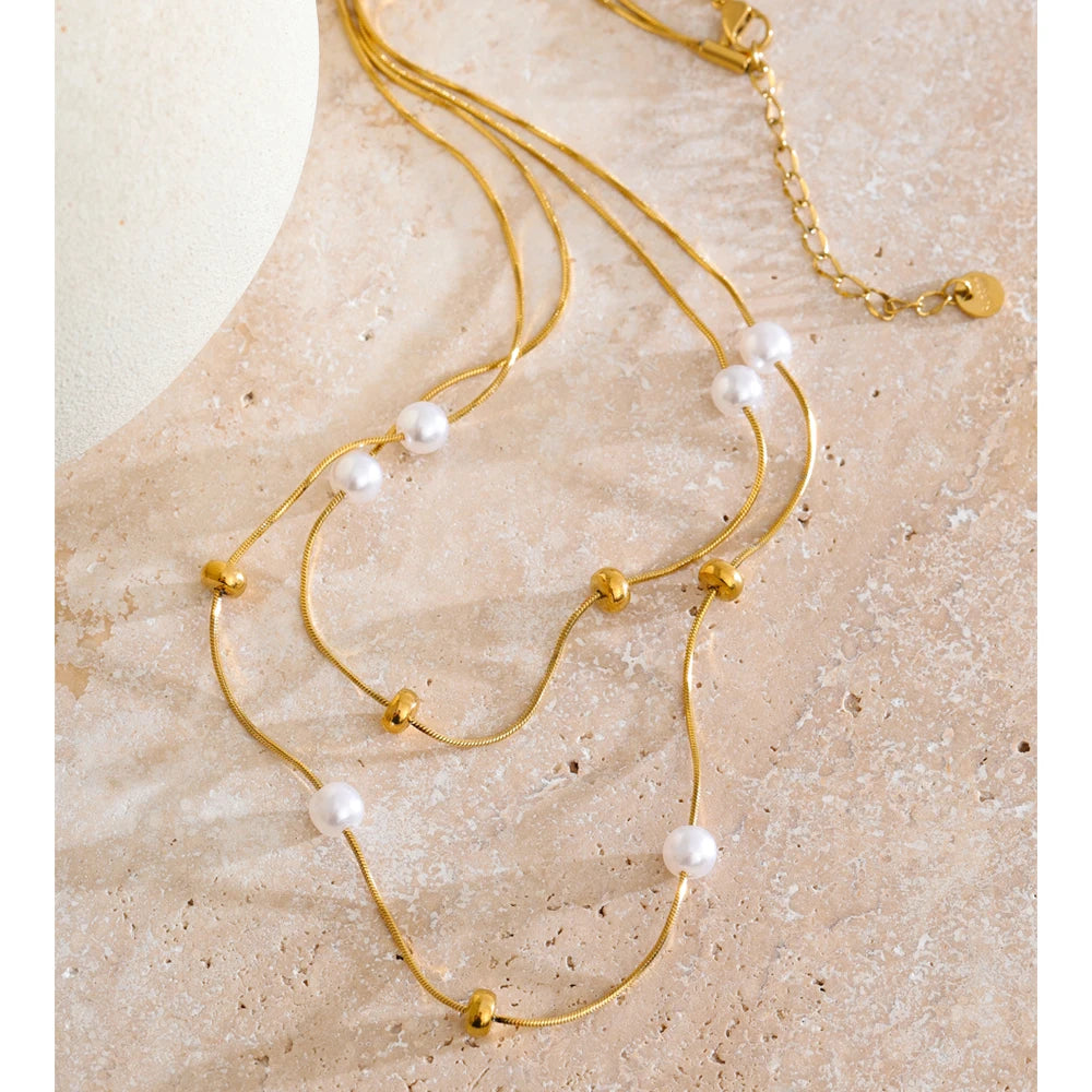 COLLAR DOBLE CAPA DORADO CON ABALORIOS